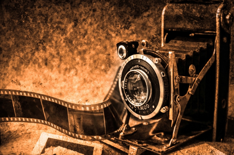 photographe-NICE-min_light-wood-night-camera-photography-vintage-1245236-pxhere.com